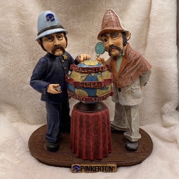 Pinkerton Accents Pinkerton 997 25th Edition Annual Figurine Police